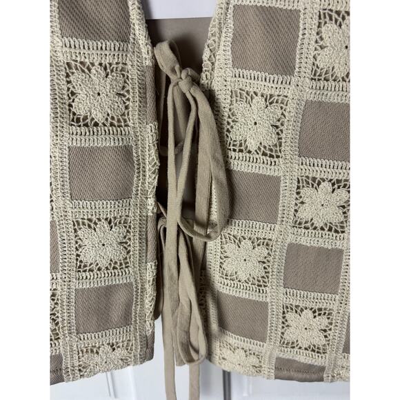 Polagram Taupe Crochet Embroidered Vest Sz L Boho Western Quilted Back NWT - Picture 4 of 7